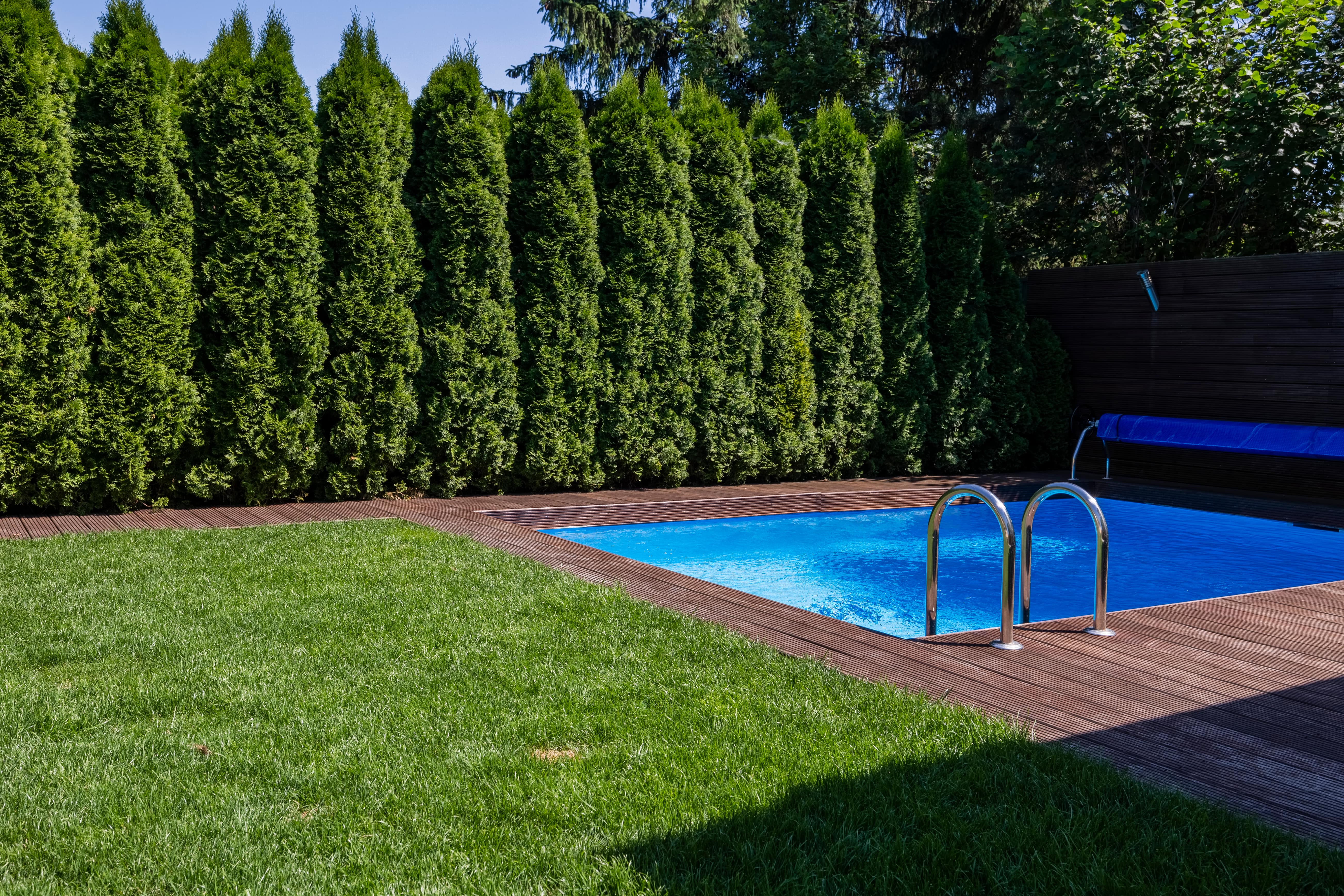 16 Pool Fence Ideas That Will Upgrade Your Yard